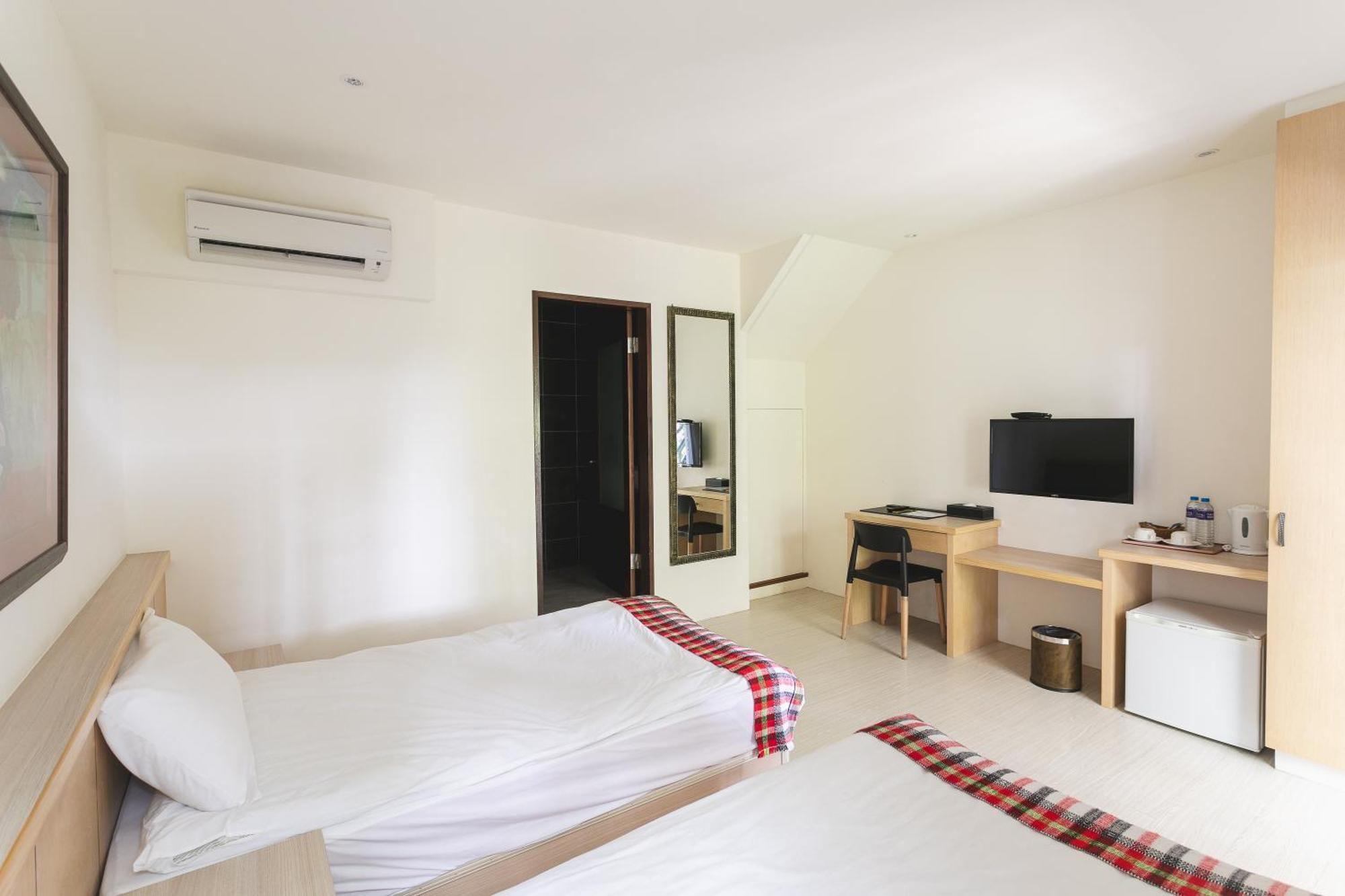 Tropical Low Boundary B&B ตงเหอ ภายนอก รูปภาพ