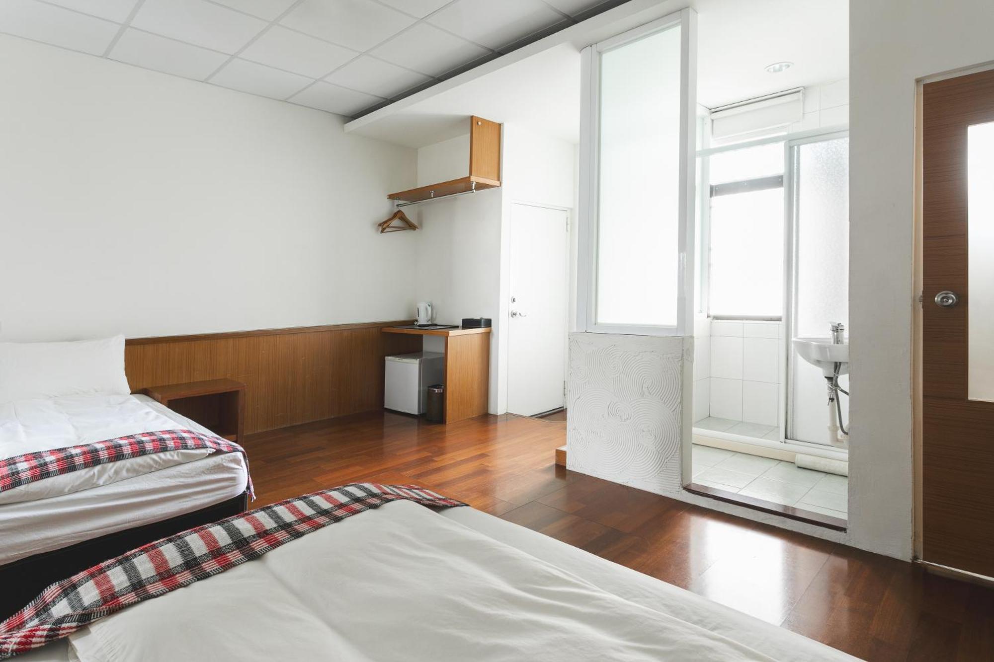 Tropical Low Boundary B&B ตงเหอ ภายนอก รูปภาพ
